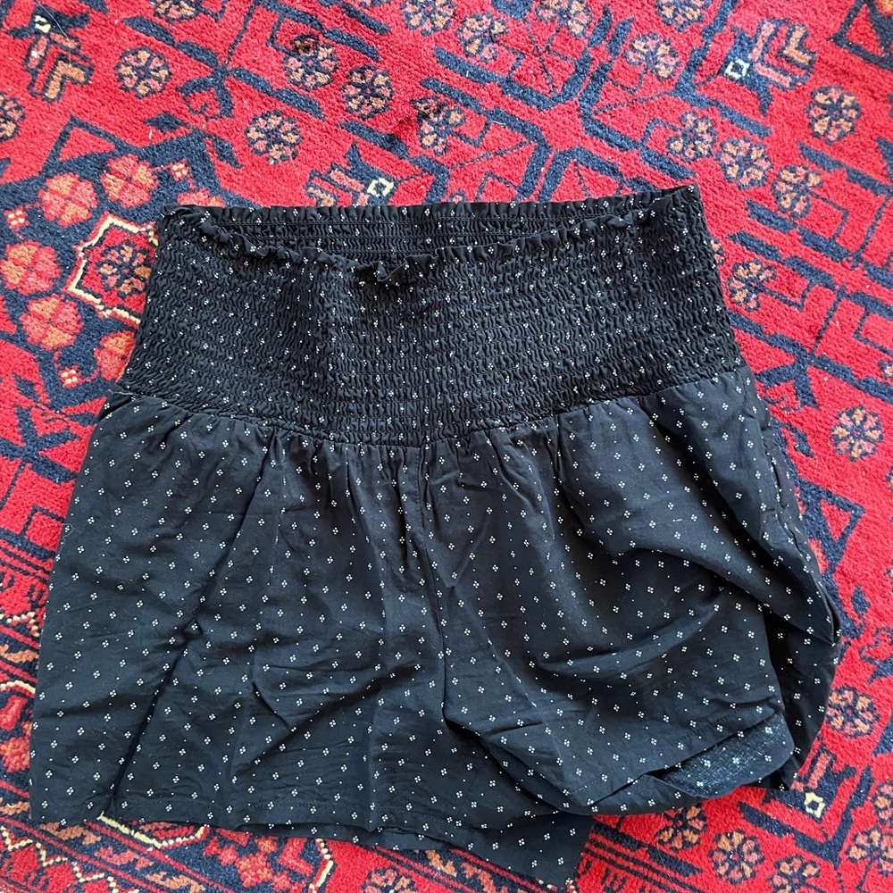 Hatch smocked maternity shorts